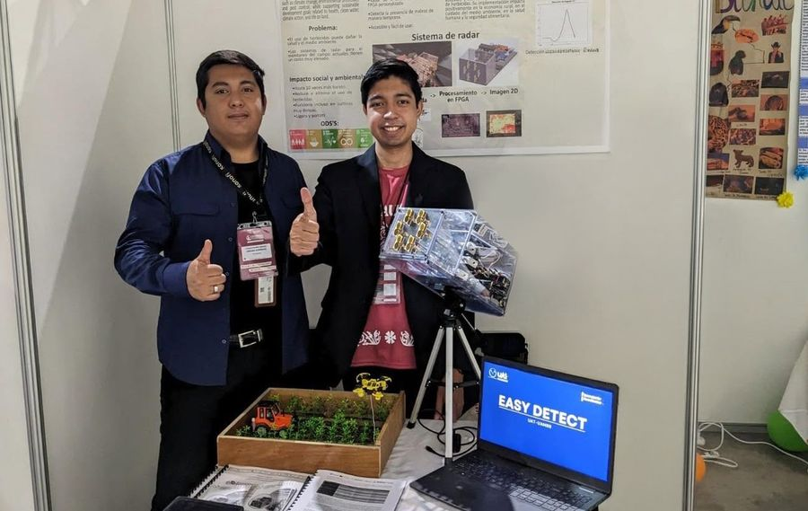 Estudiante de la UAT Gana Medalla de Plata en Malasia con Radar Agrícola